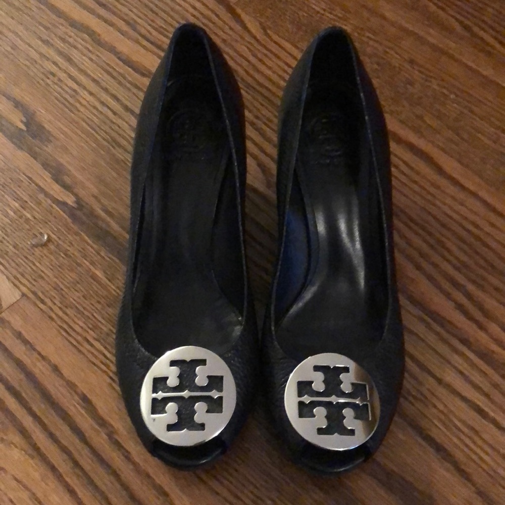 Tory Burch black leather wedge pump closed toe